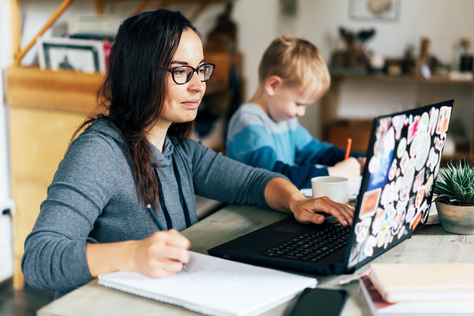 Inflation vs. Motivation: Evidence-Based Strategies to Motivate Employees when You Can’t Give Them a Raise Inflation vs. Motivation: Evidence-Based Strategies to Motivate Employees when You Can’t Give Them a Raise